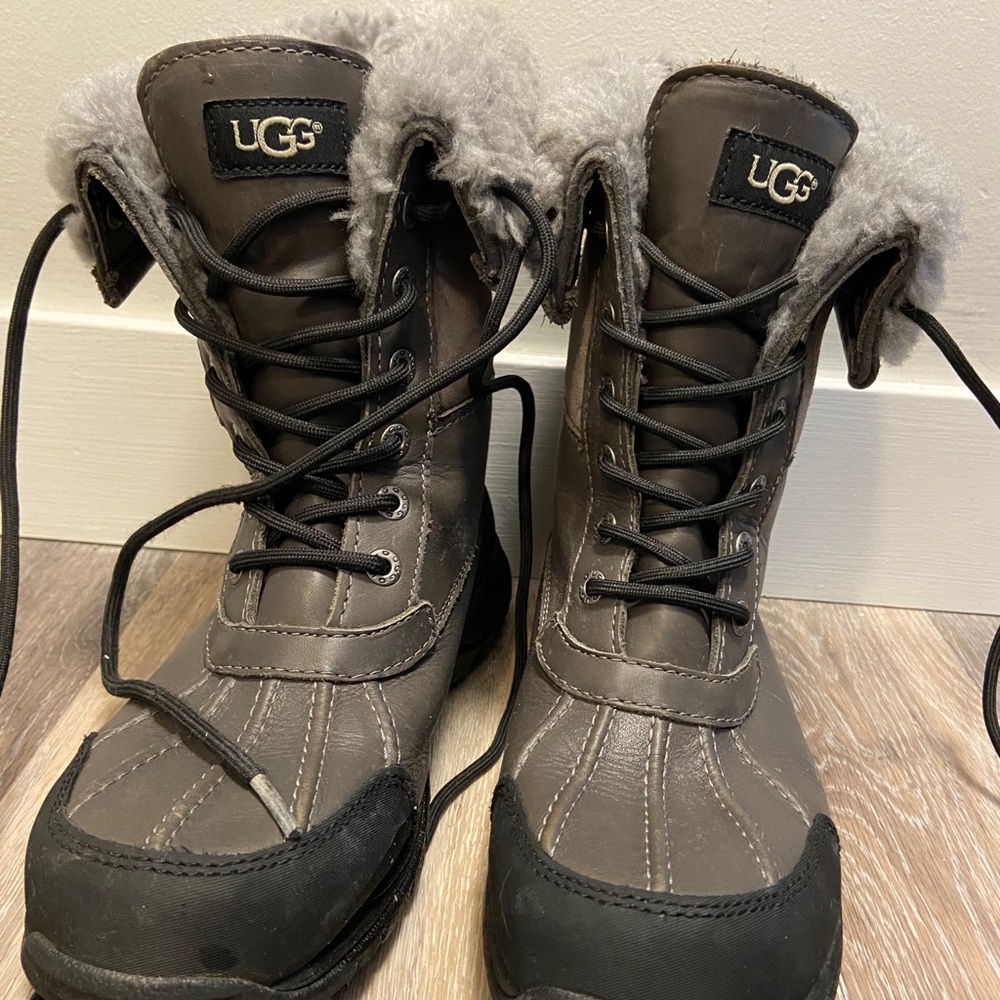 UGG Adirondack Men’s Winter Boots Size 7